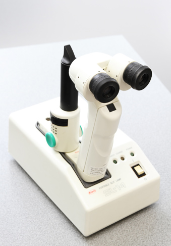 スリットランプ